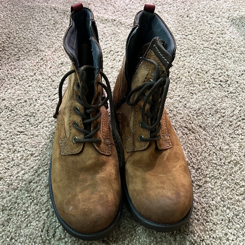 clarks winter boots - Picture 2 of 6